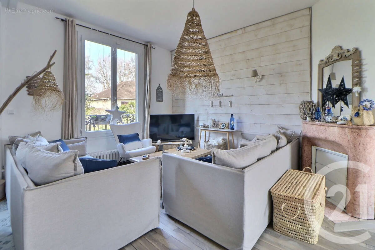 Maison à AULNAY-SOUS-BOIS