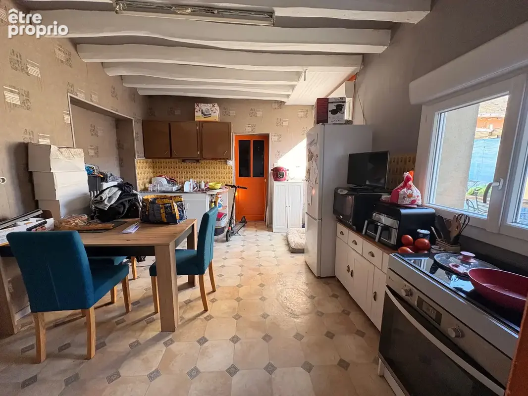 Fond de commerce avec appartement au breil-sur-merize - photo 6