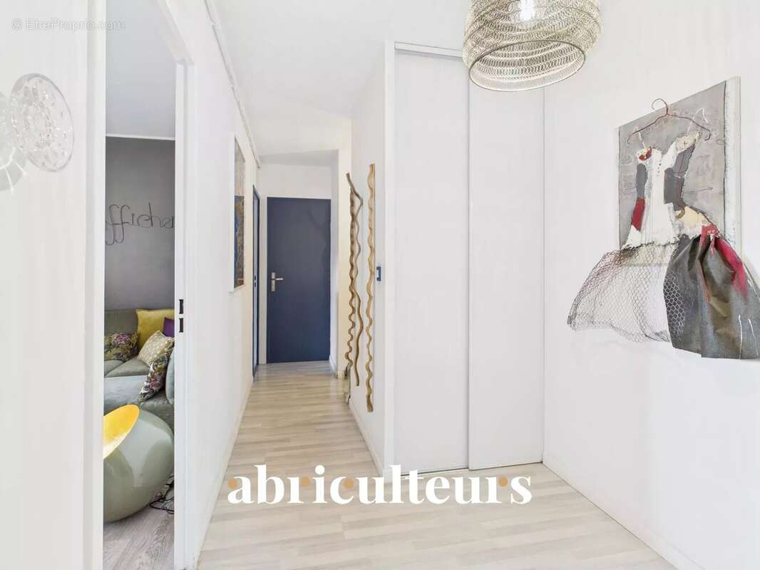 Appartement à MARSEILLE-8E