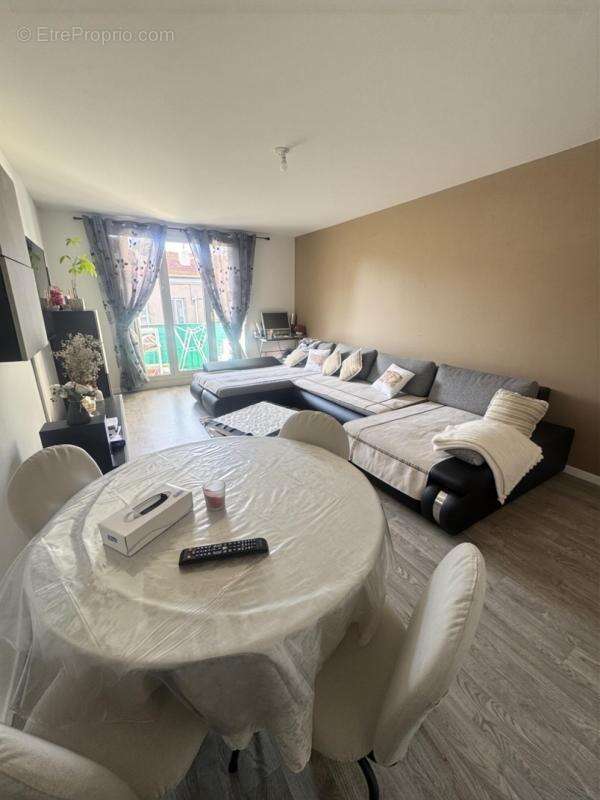 Appartement à SAINT-ETIENNE