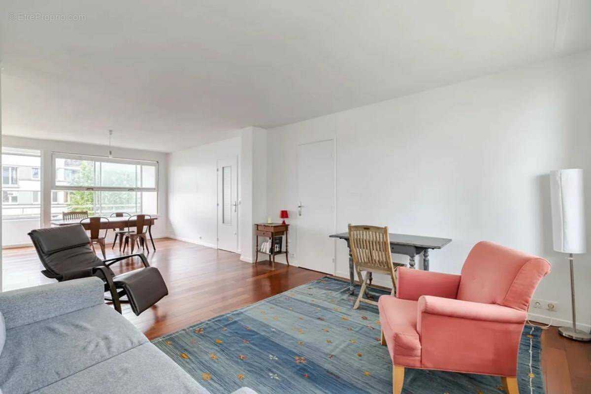 Appartement à LE RAINCY