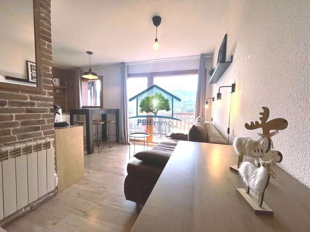 Appartement à LA CLUSE