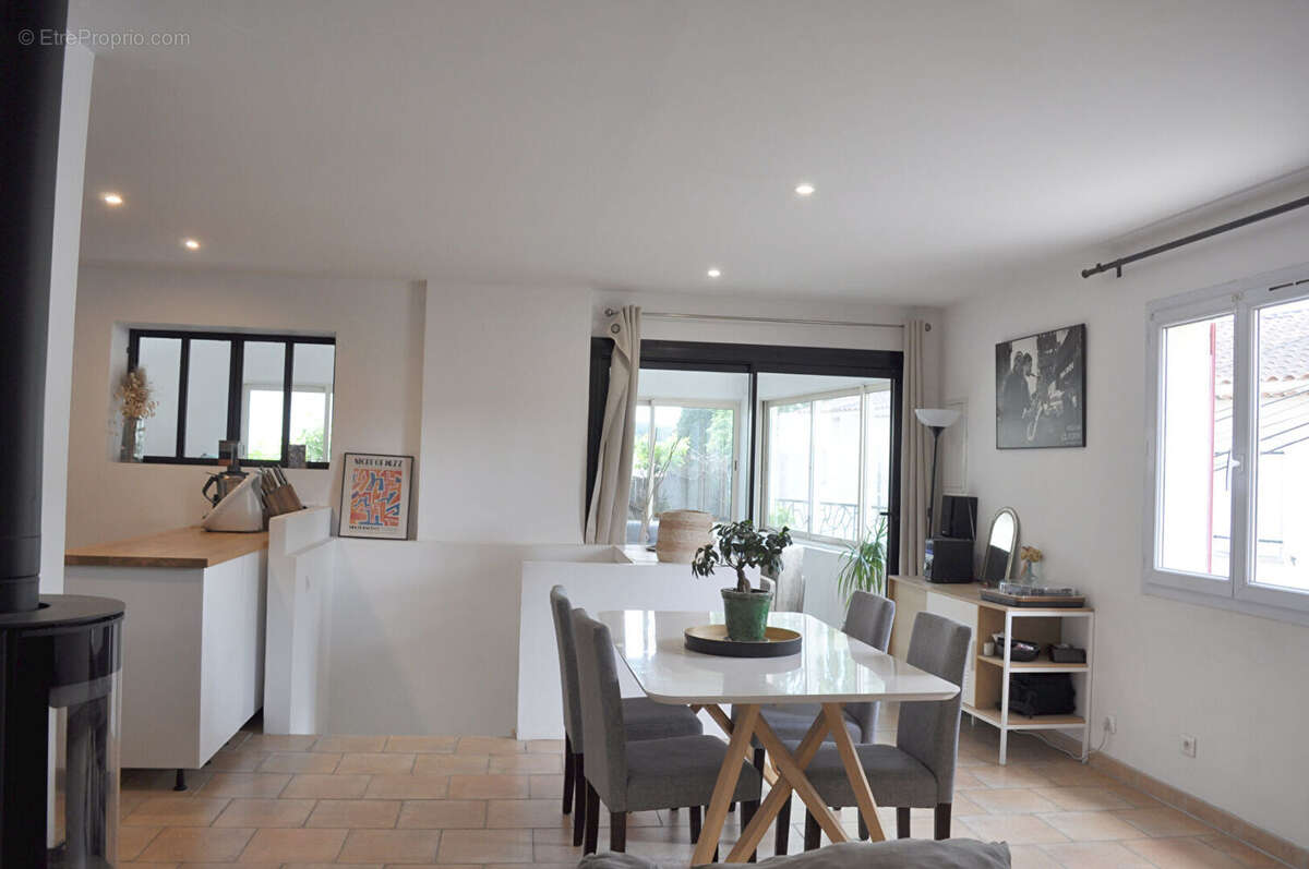 Maison à GRANS