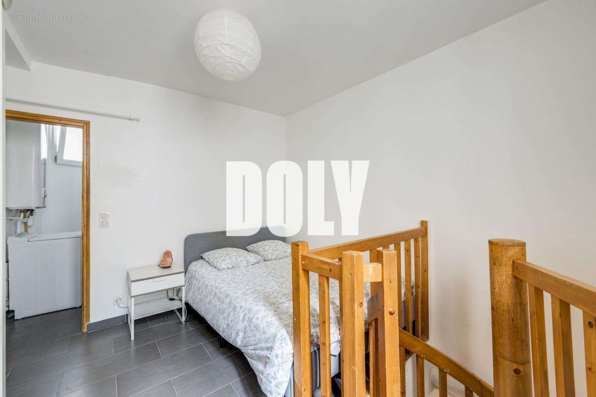 Appartement à PARIS-2E