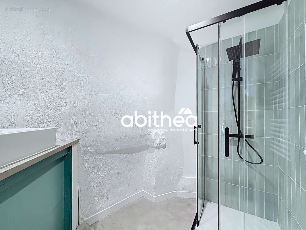 Appartement à THEZAN-LES-BEZIERS