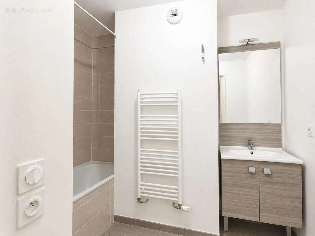 Appartement à IVRY-SUR-SEINE