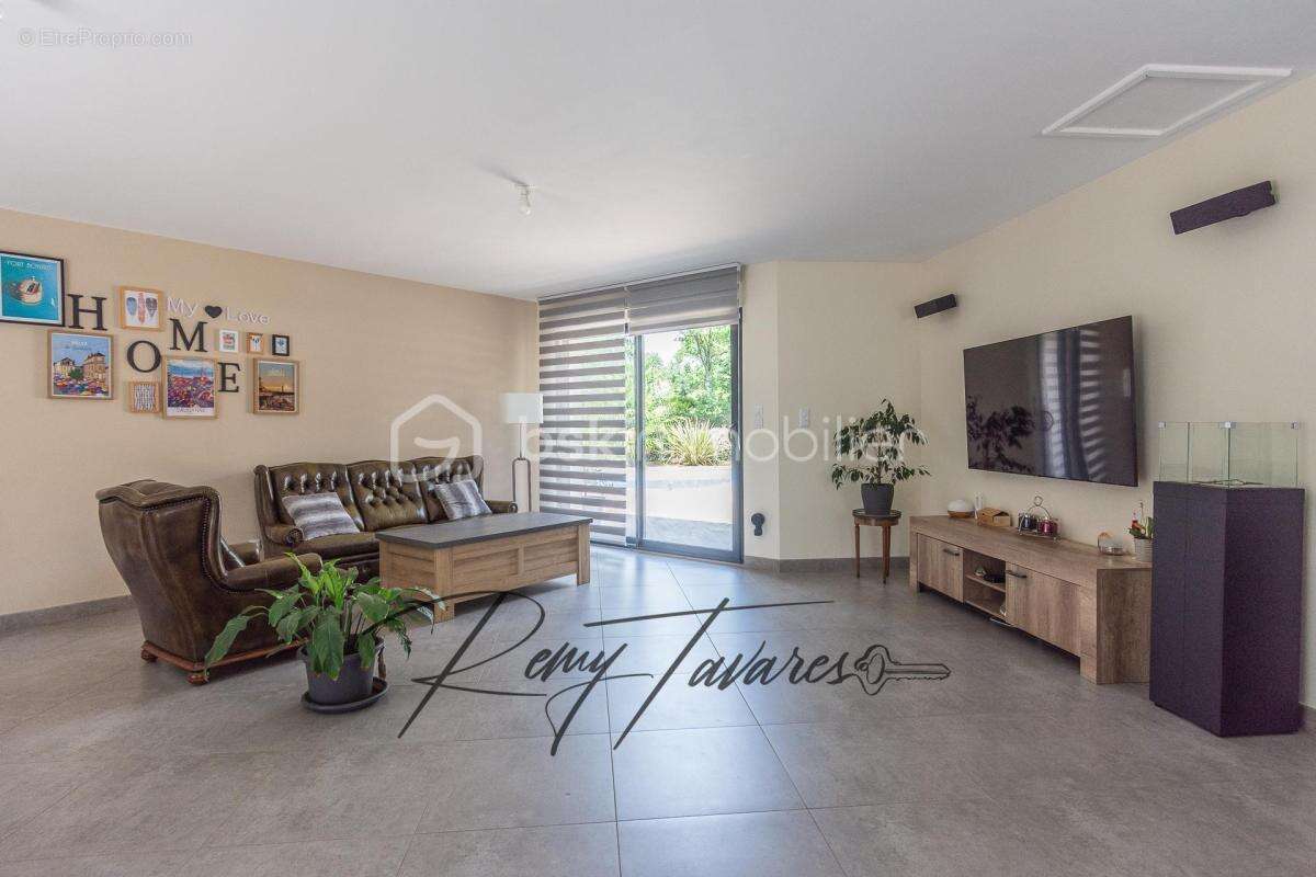 Maison récente de plain-pied (2019) – 95 m² sur une parcelle d'exception de 4 000 m² - photo 4