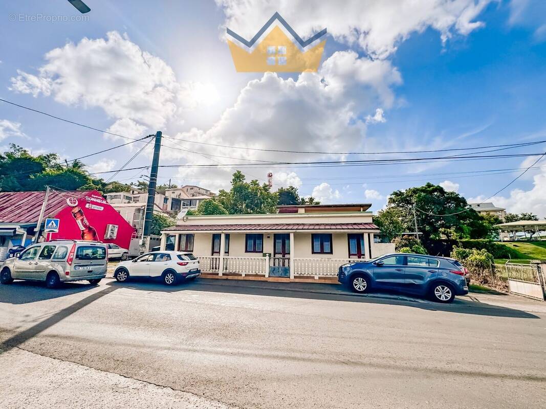 Maison à RIVIERE-SALEE