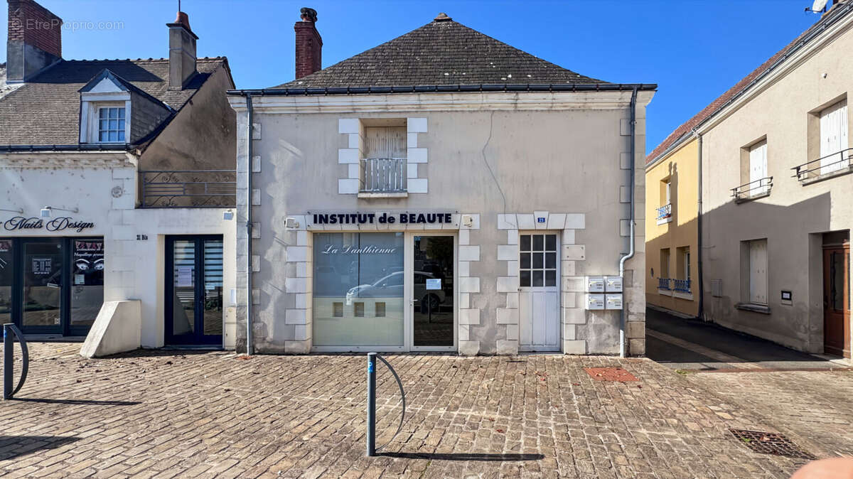 Appartement à VEIGNE