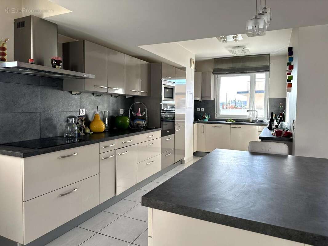 Photo 5 - Appartement à DECINES-CHARPIEU