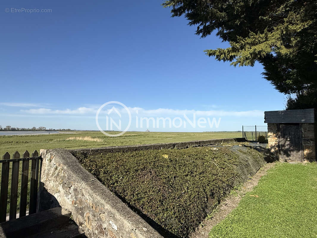 Maison à LE VAL-SAINT-PERE