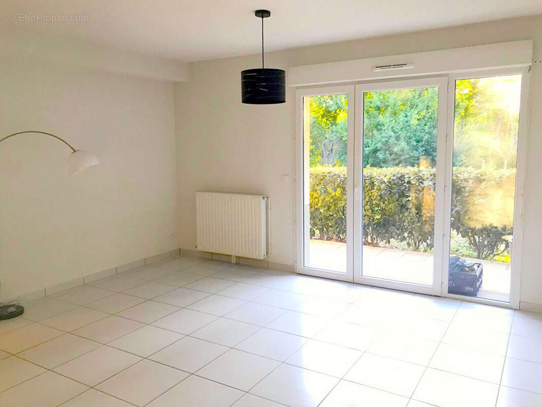 Appartement à ELANCOURT