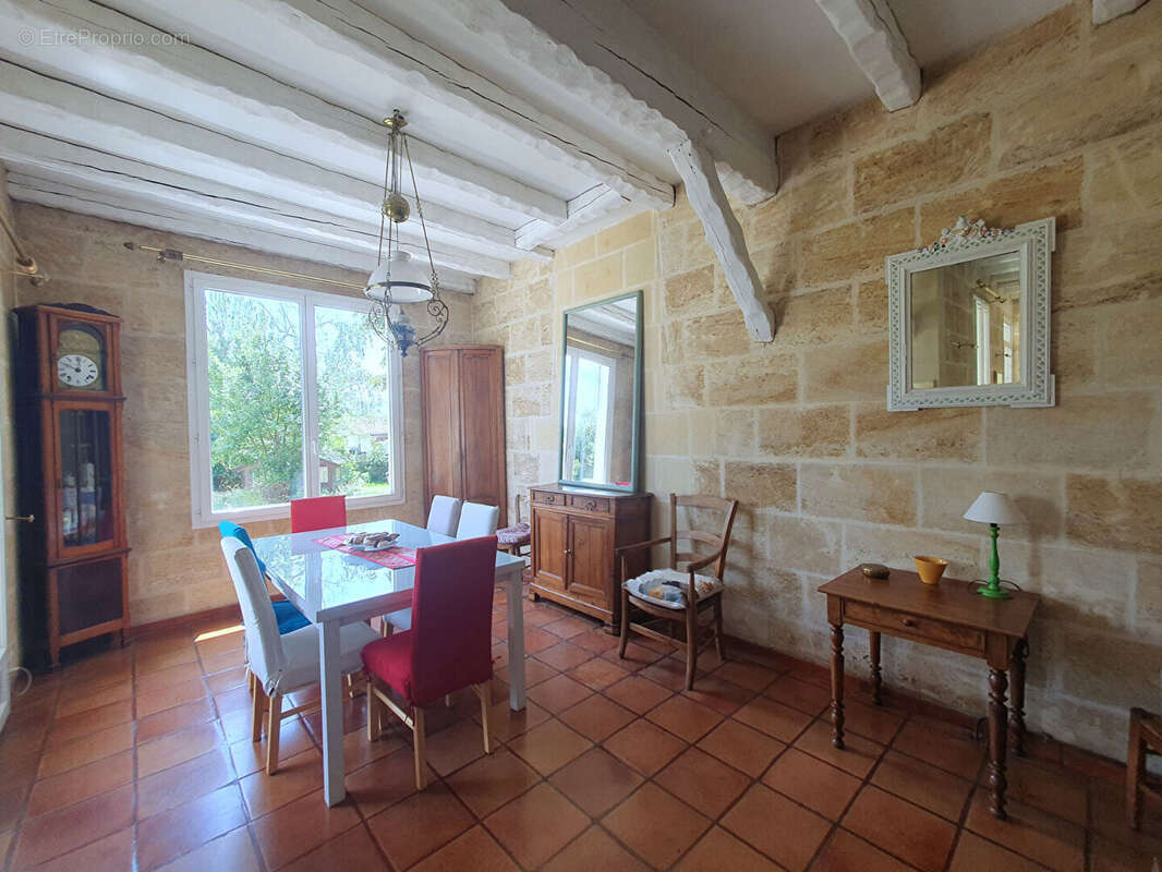 Maison à VILLENAVE-D'ORNON