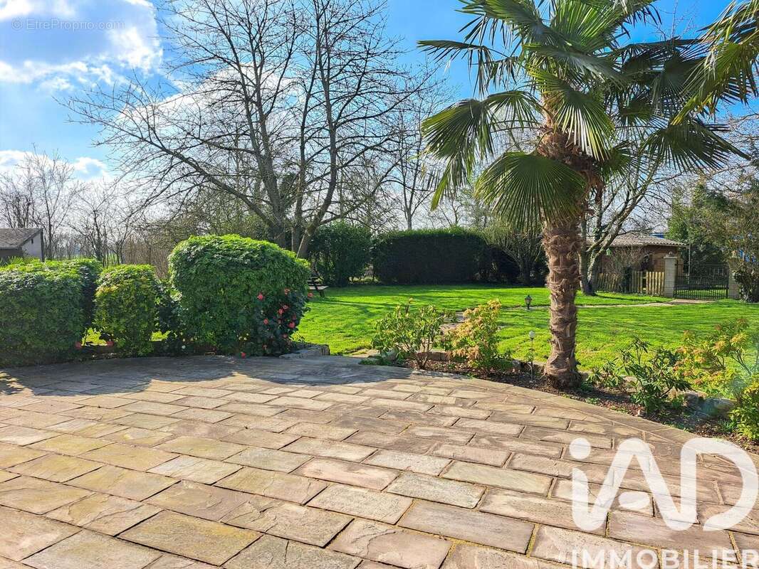 Photo 4 - Maison à HOUDAN