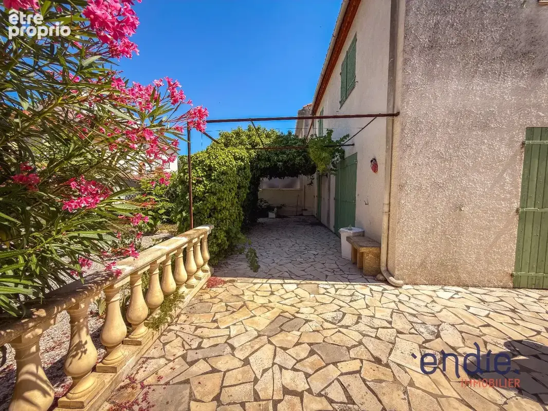 Villa 3 faces avec jardin, garage et 4 chambres - photo 12