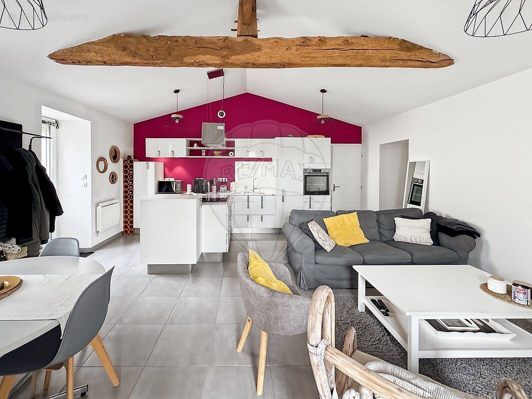 Maison à LE LOROUX-BOTTEREAU