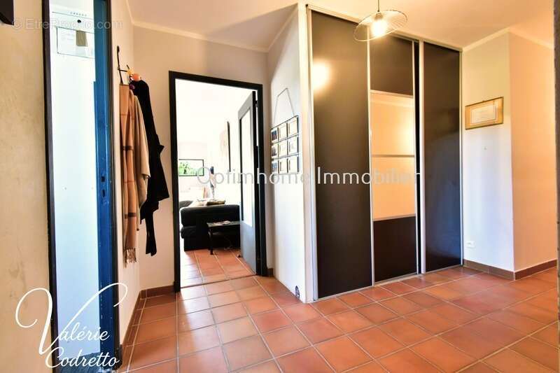 Appartement à HYERES