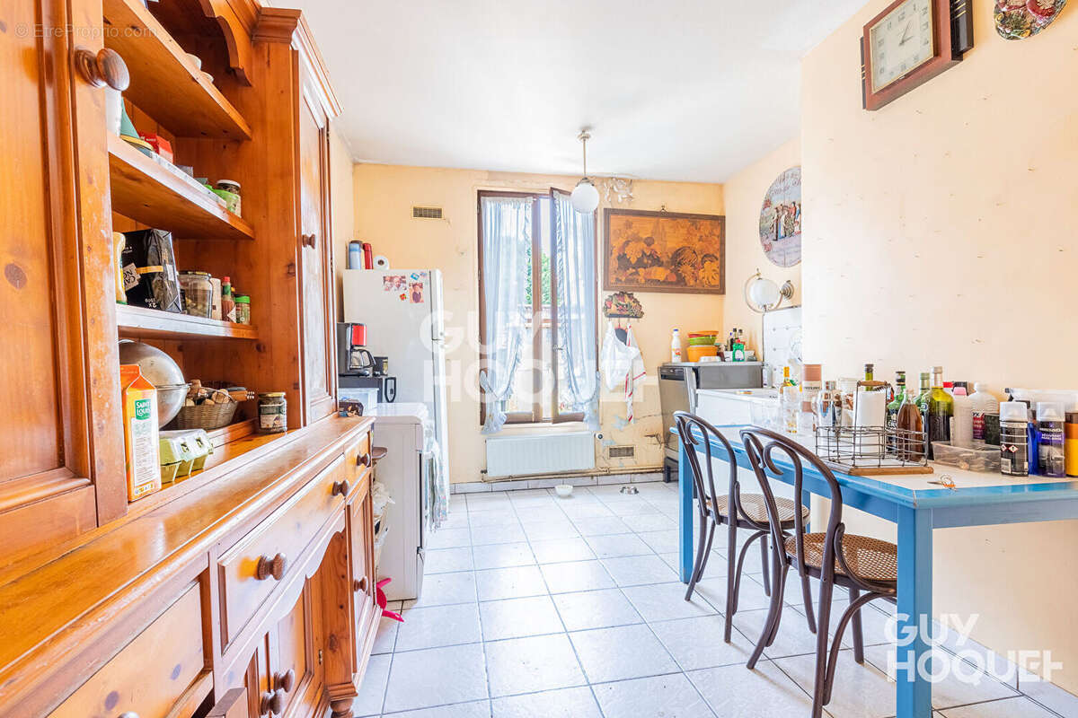 Maison à SAVIGNY-SUR-ORGE