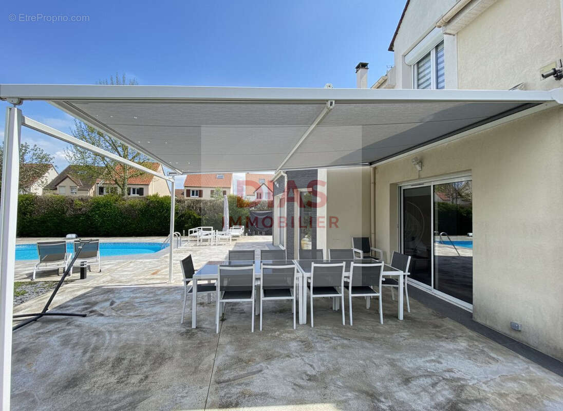 Maison à LA QUEUE-EN-BRIE