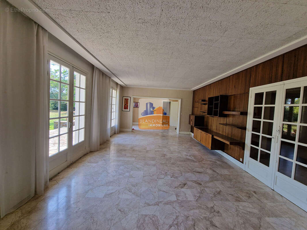 Maison à BOUGUENAIS