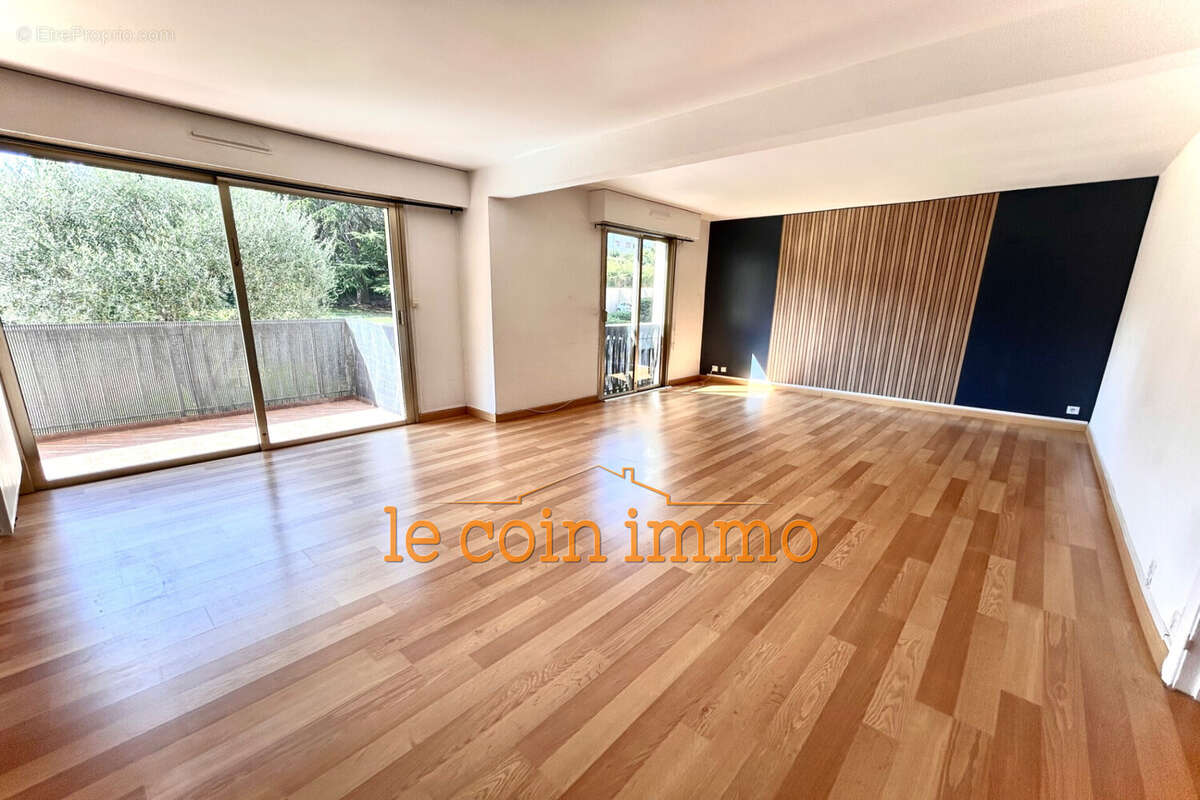 Appartement 90 m² à Antibes  - photo 3