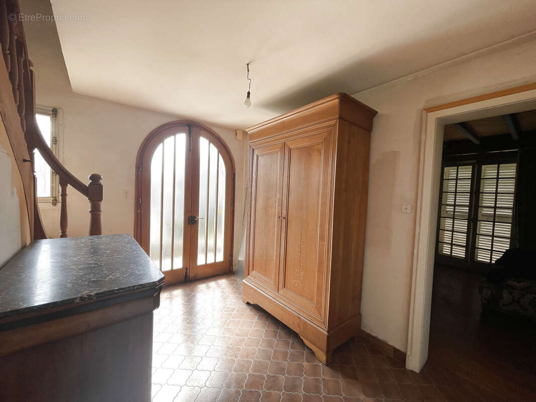 Belle maison d'architecte avec grands combles amenageables - photo 6