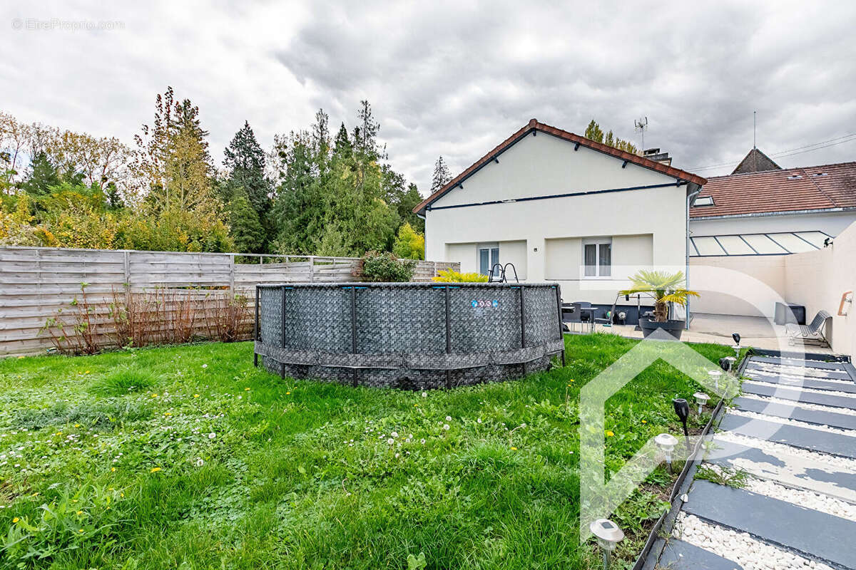 Maison à BREUIL-LE-VERT