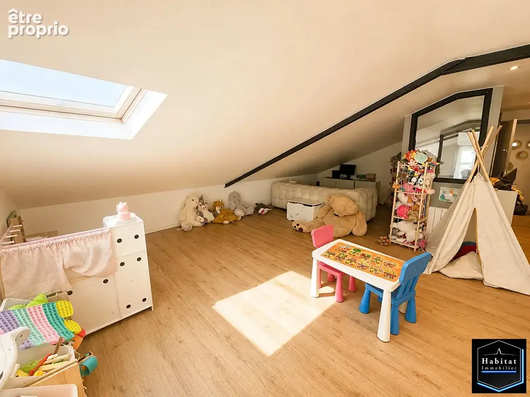 Maison Thieux 8 pièce(s) 236 m2 Jardin 1000m² Piscine - photo 13