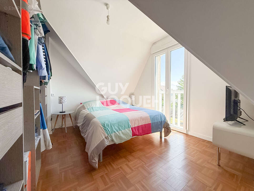 Maison à DEMOUVILLE