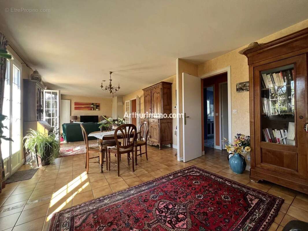 Maison à SUCY-EN-BRIE