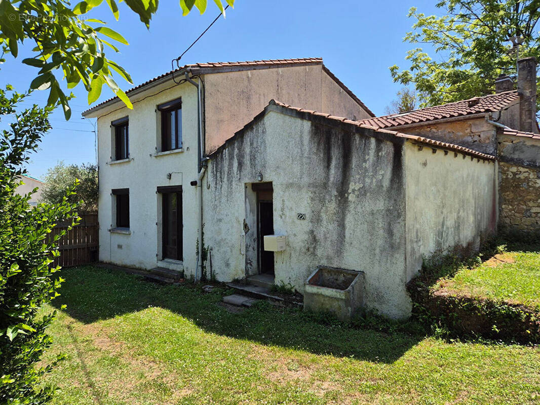Maison à BOURG