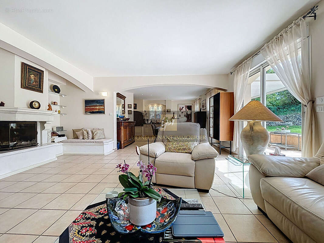 Maison à MALEMORT-DU-COMTAT