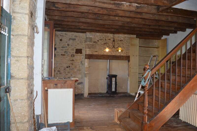 Maison à MAUZENS-ET-MIREMONT