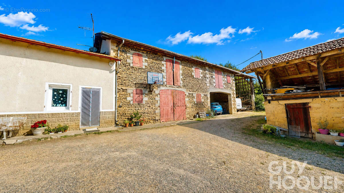 Maison à HAGETMAU