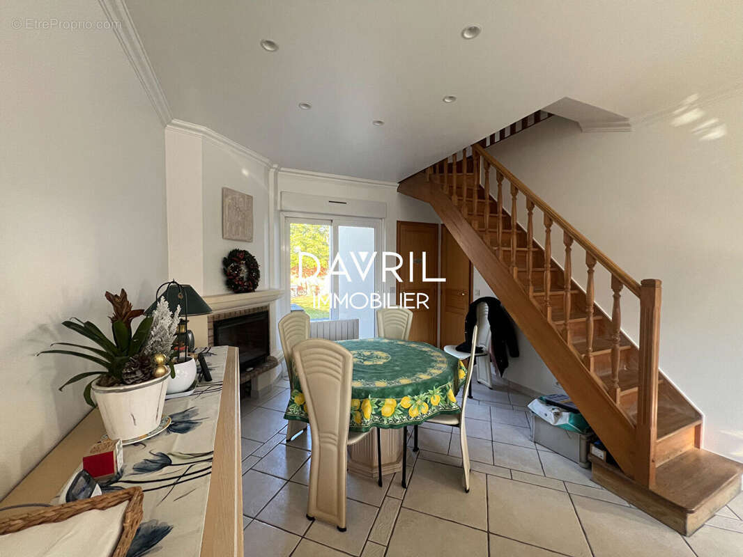 Maison à CONFLANS-SAINTE-HONORINE