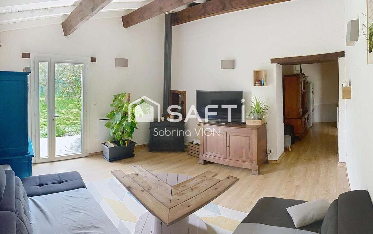 Maison 156 m² à Pompignan  - photo 3