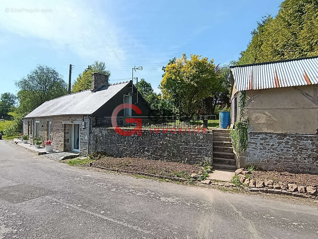 Maison à SAINT-ELLIER-DU-MAINE