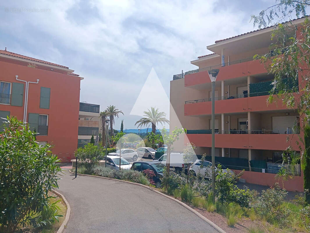 Appartement à FREJUS