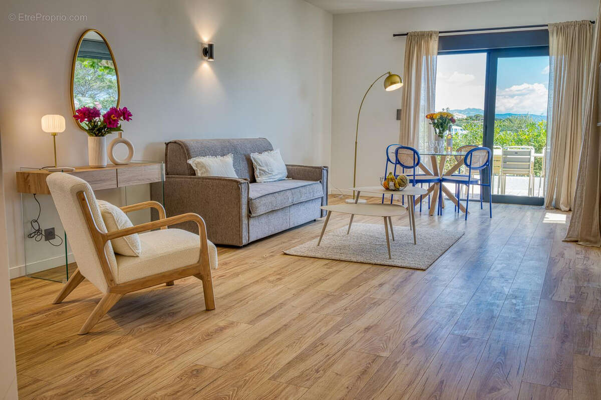 Du studio au t3 au sein d'une residence intimiste 8 lots  à 50 m de la plage aux issambres - photo 3