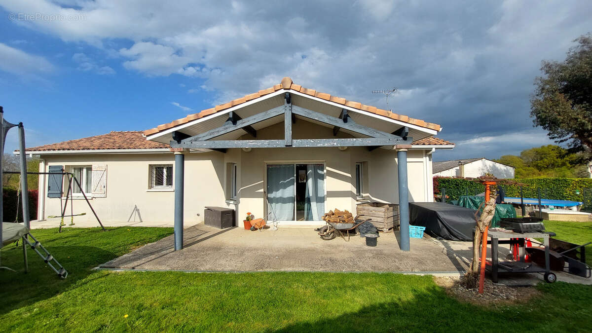 Maison à LA REOLE