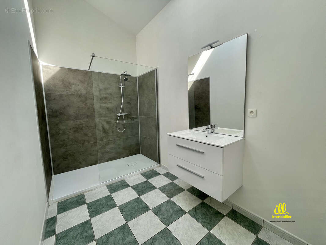 Maison à CHARLEVILLE-MEZIERES