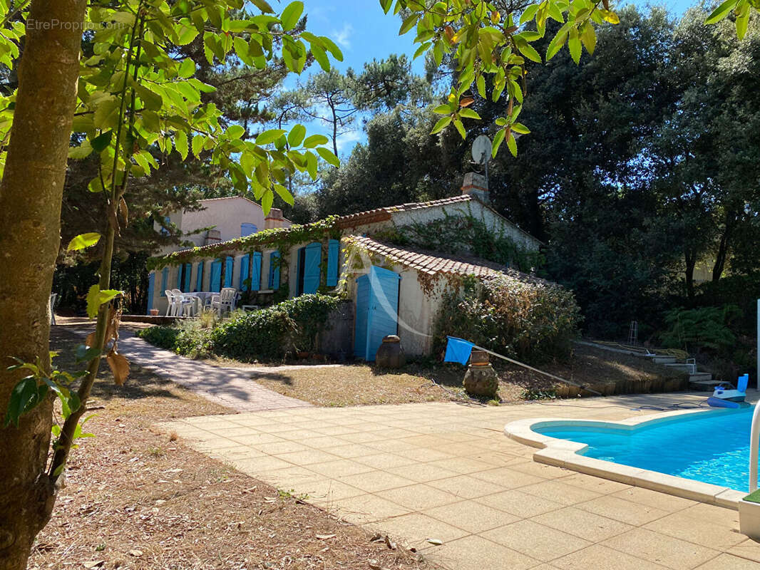 Maison à SAINT-VINCENT-SUR-JARD