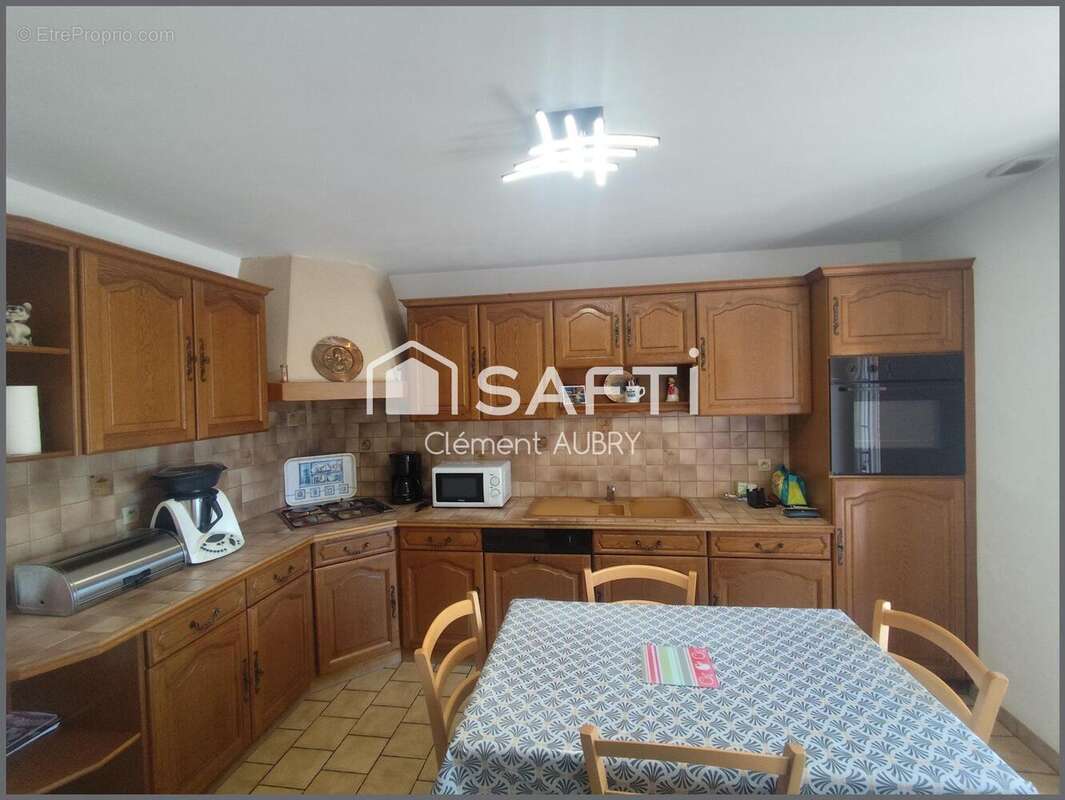 Photo 4 - Maison à SAINT-SATURNIN-DU-LIMET