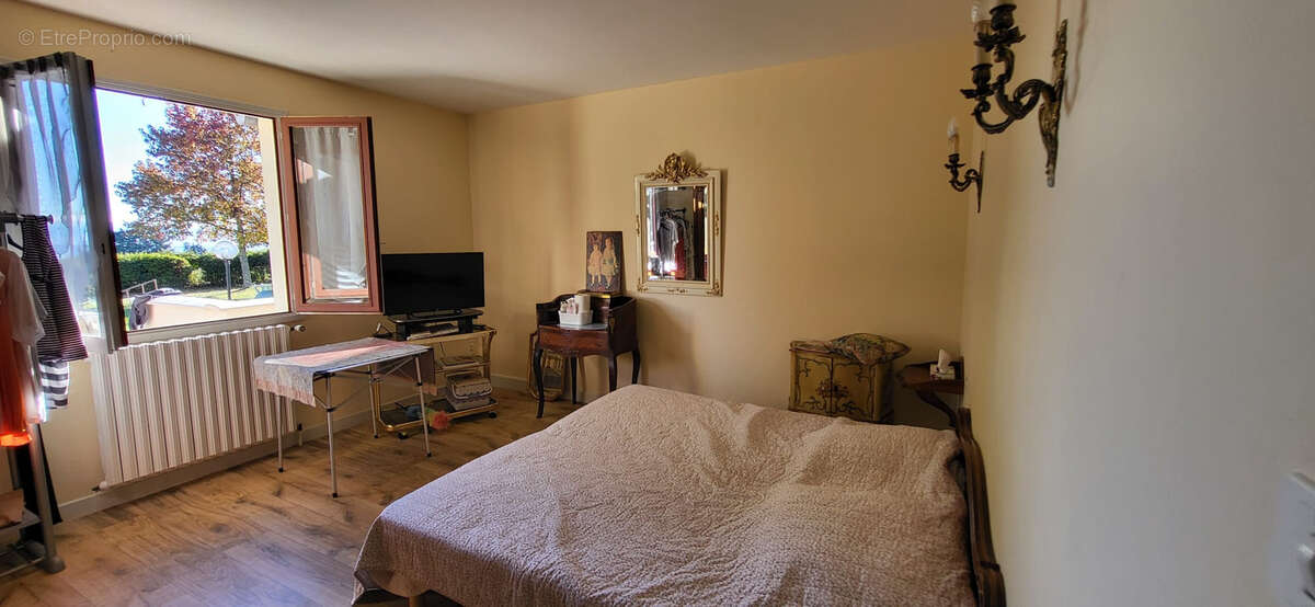 Maison à CUXAC-CABARDES