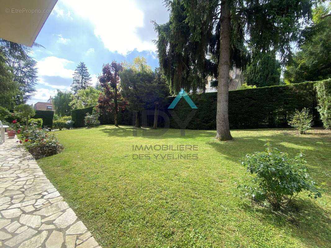 Maison à L'ETANG-LA-VILLE