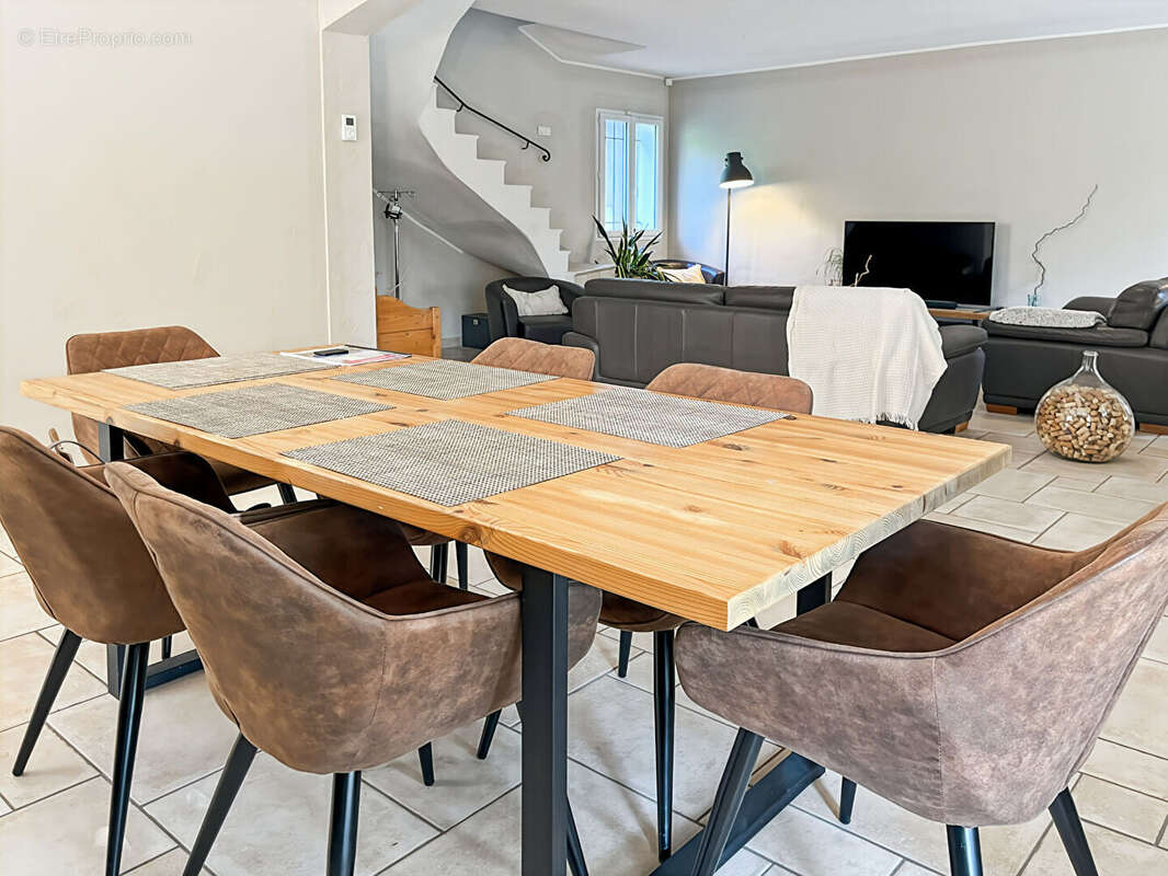 Maison à NOVES
