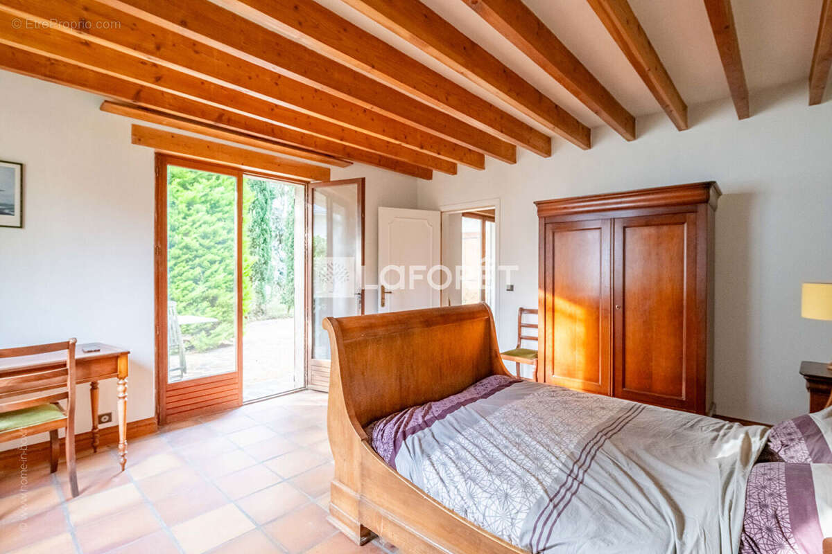 Maison à LA CELLE-SAINT-CLOUD