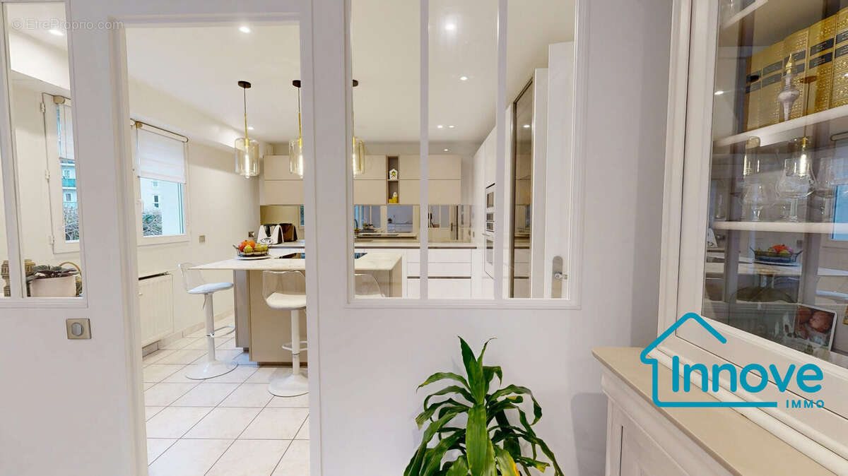 Maison à LA CELLE-SAINT-CLOUD