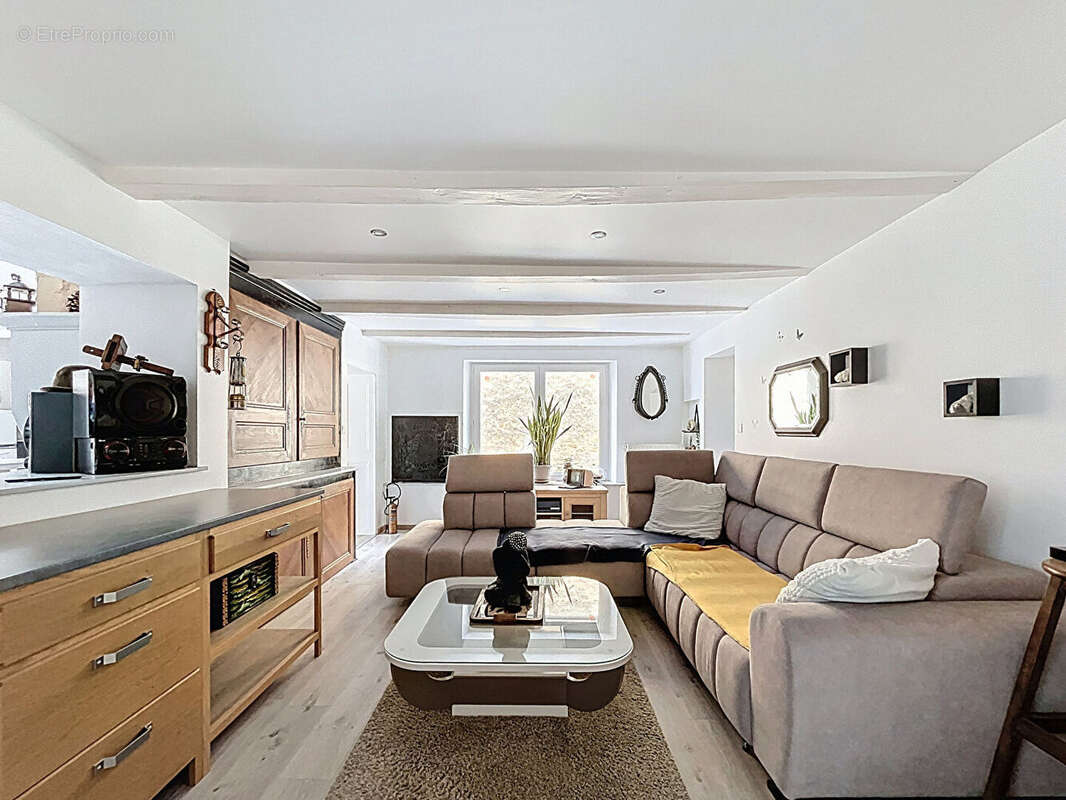 Maison à COURCELLES-SOUS-CHATENOIS