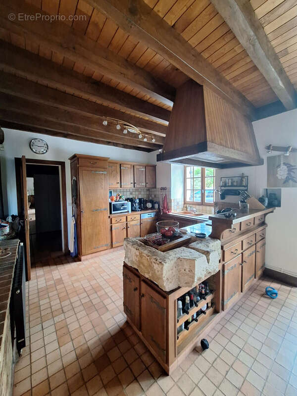 Maison à BOURDEILLES